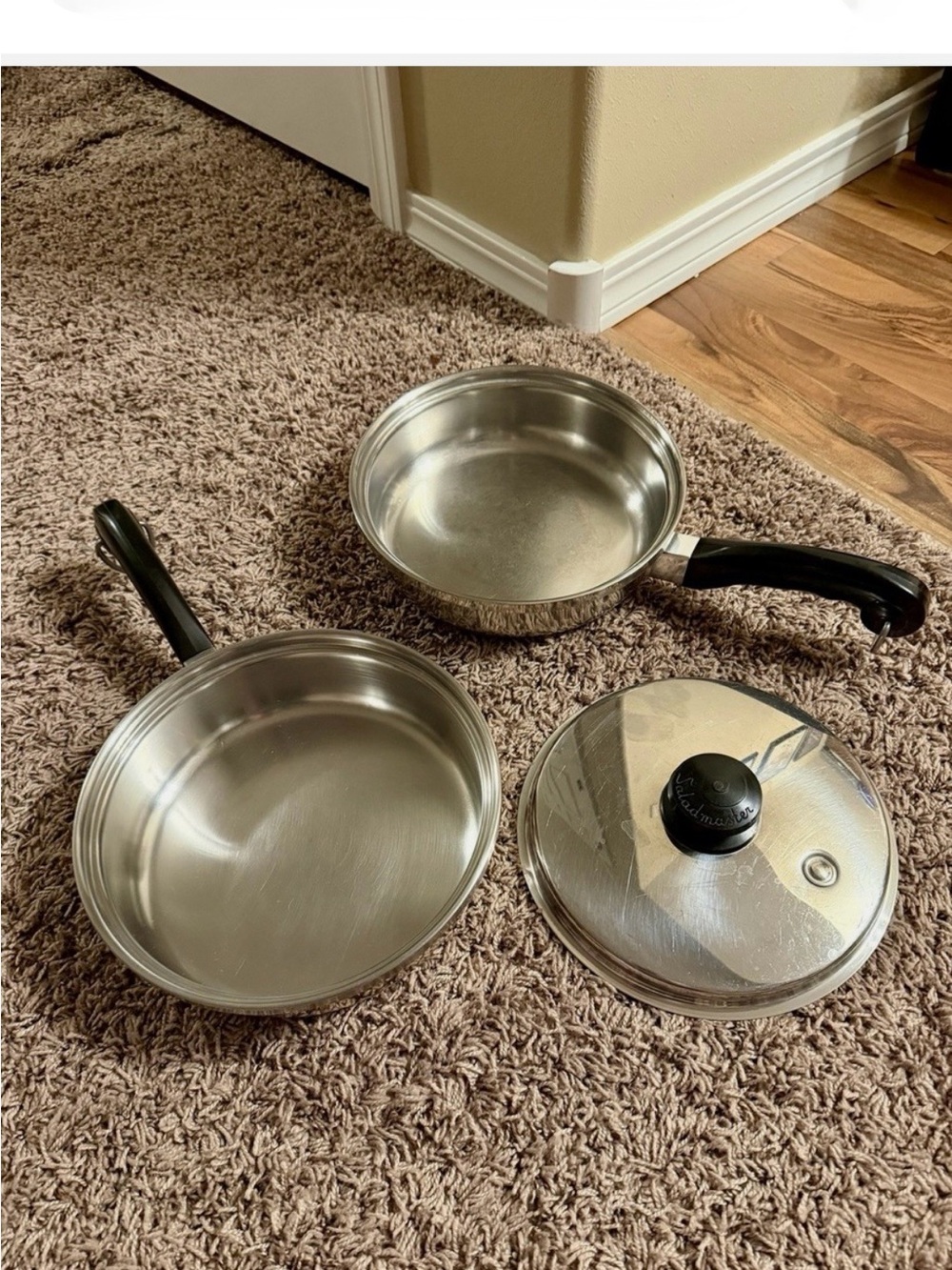 Saladmaster 
Two 9 inch Stainless Steel frypan set with vapo lid